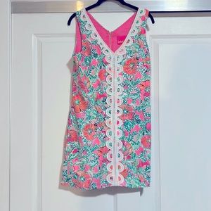 Gently used lily pulitzer romper.  Size 6.